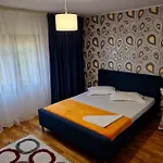 Appartement Adina *