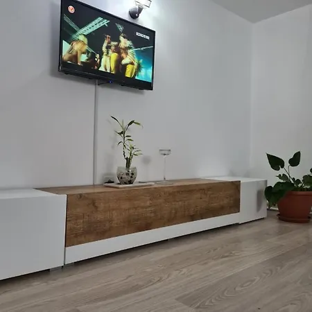 Adina Эфорие Норд